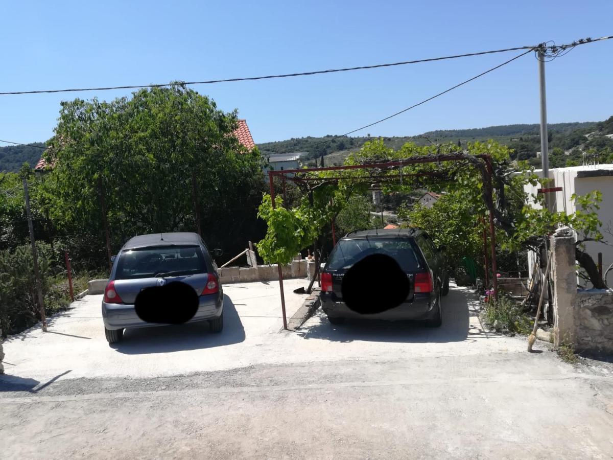 Vila Kuca Za Odmor Skalina - Sea View Splitska Exteriér fotografie