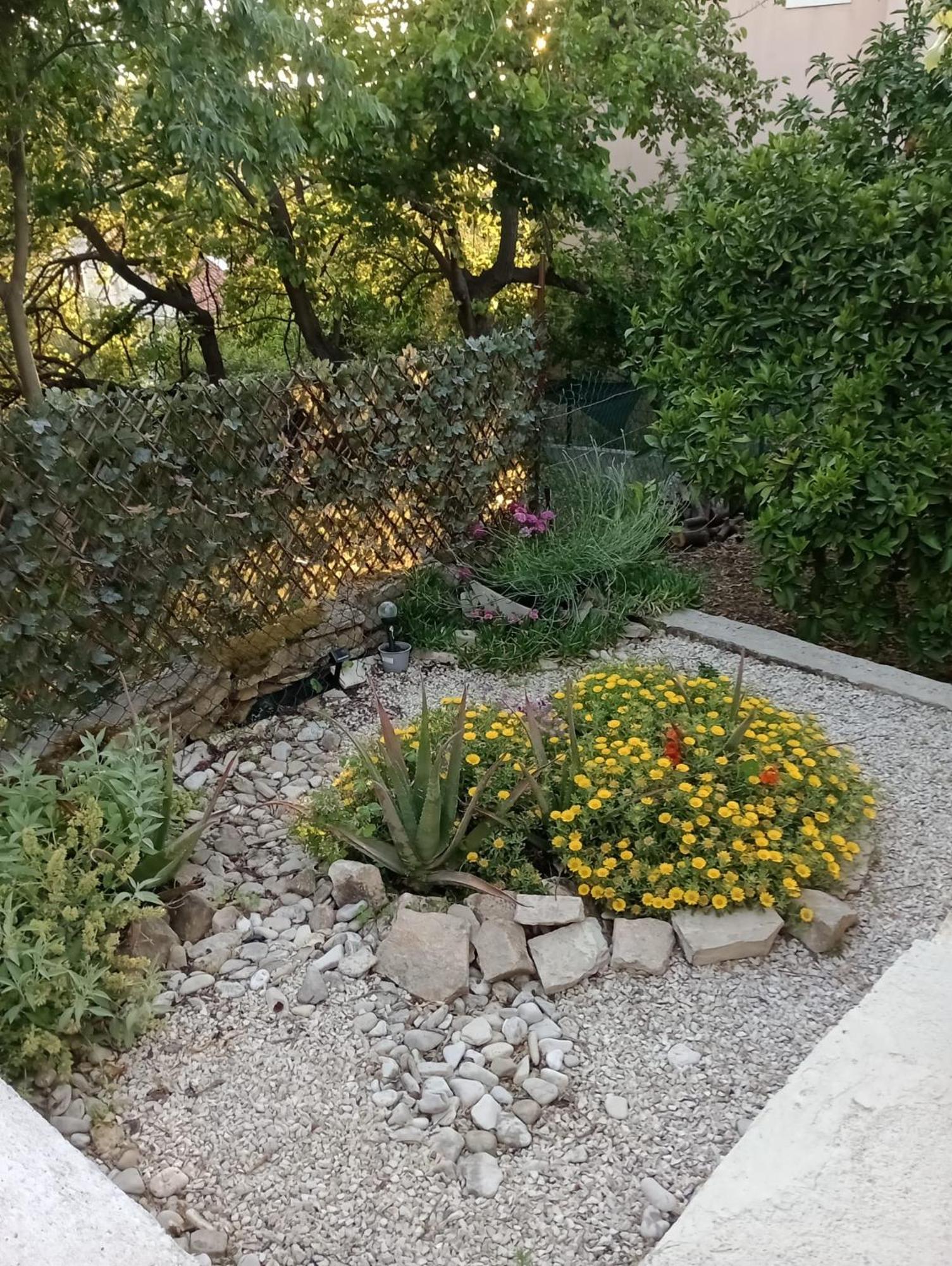 Vila Kuca Za Odmor Skalina - Sea View Splitska Exteriér fotografie